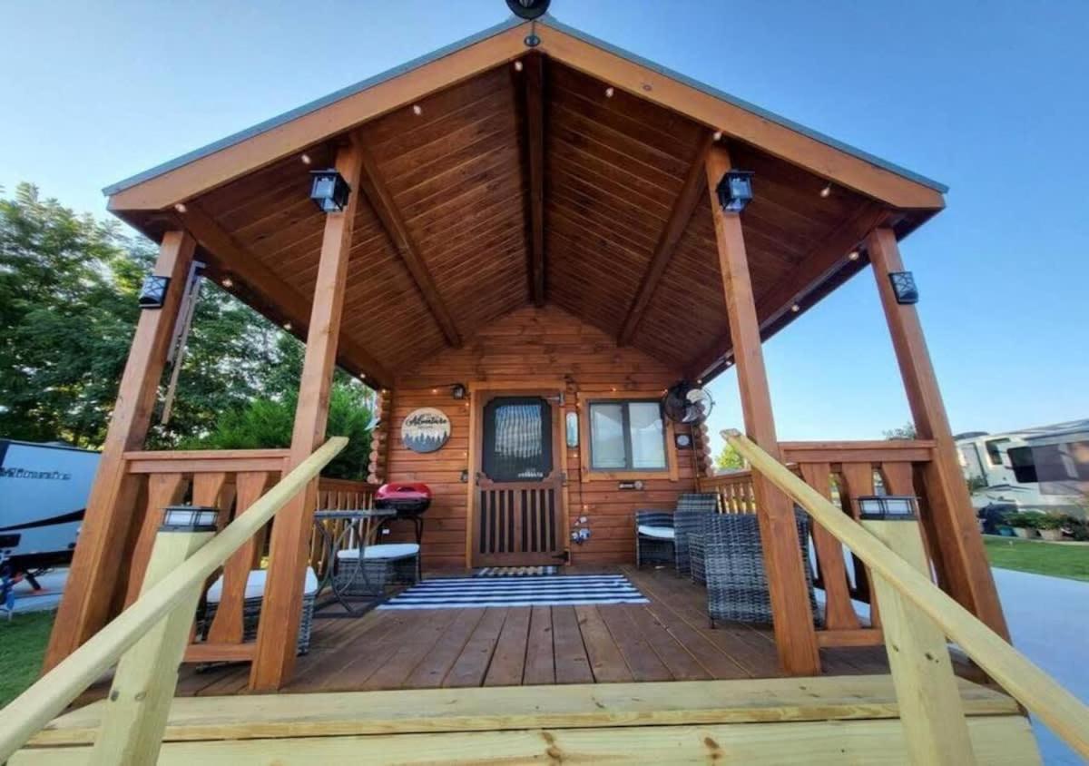 Picturesque Family Cabin With Loft In Tennessee Сивиървил Екстериор снимка