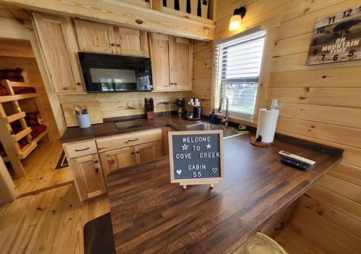 Picturesque Family Cabin With Loft In Tennessee Сивиървил Екстериор снимка