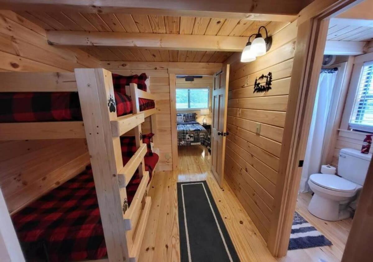 Picturesque Family Cabin With Loft In Tennessee Сивиървил Екстериор снимка
