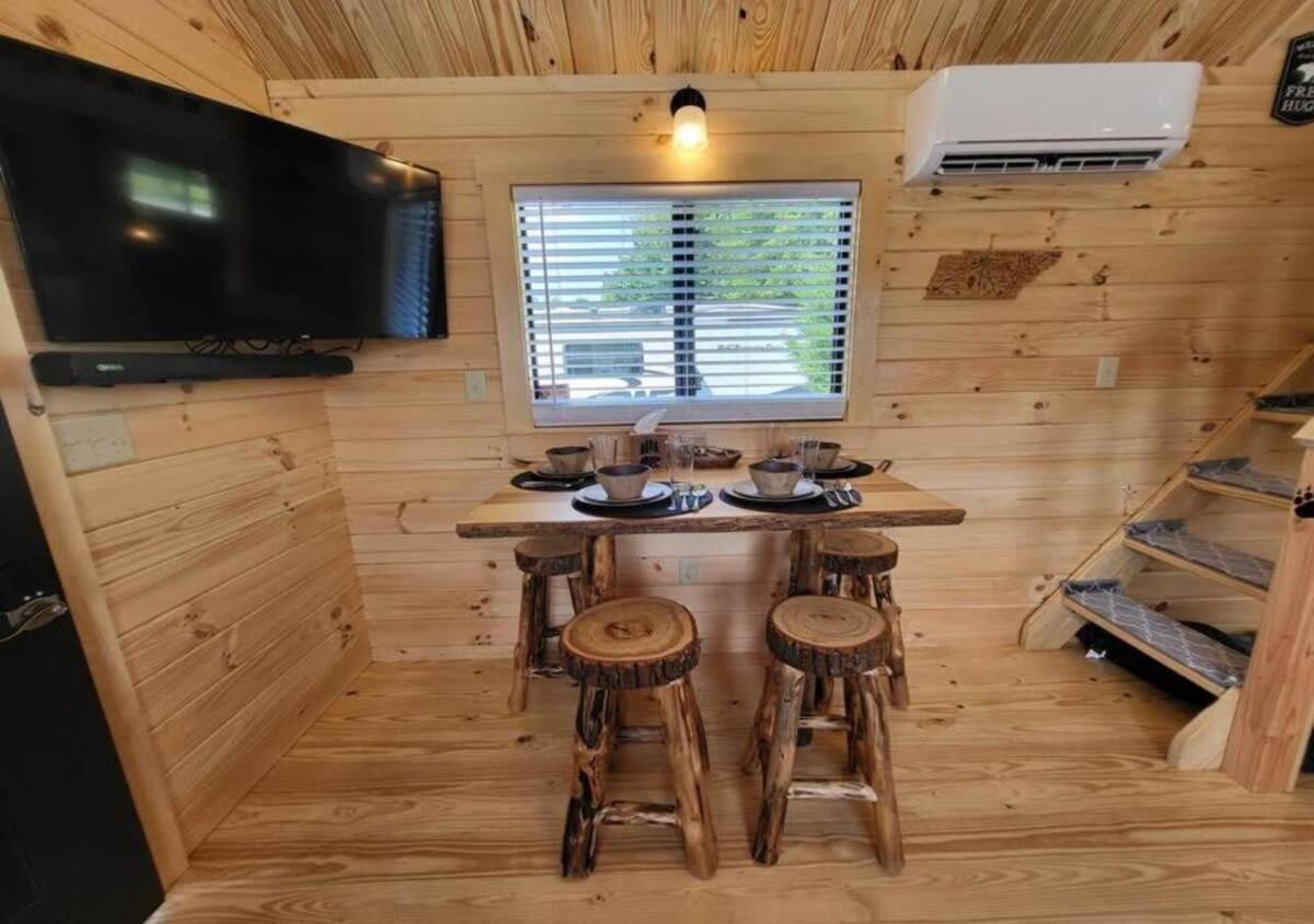 Picturesque Family Cabin With Loft In Tennessee Сивиървил Екстериор снимка