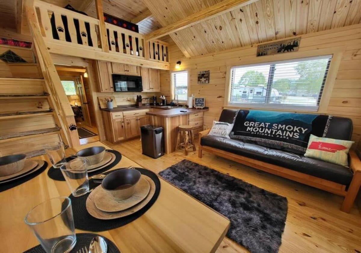 Picturesque Family Cabin With Loft In Tennessee Сивиървил Екстериор снимка